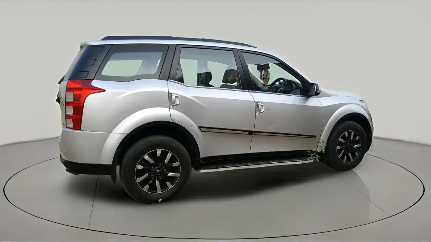 2016 Mahindra XUV500 W10 1.99, Diesel, Manual, 1,08,288 km, exterior