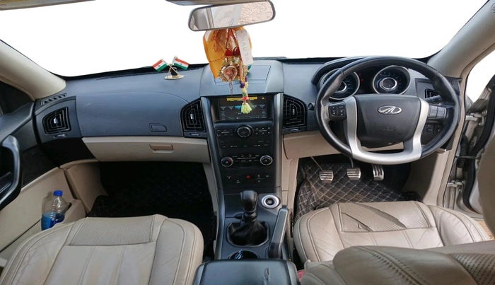 2016 Mahindra XUV500 W10 1.99, Diesel, Manual, 1,08,288 km, interior