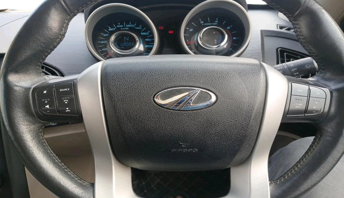 2016 Mahindra XUV500 W10 1.99, Diesel, Manual, 1,08,288 km, interior