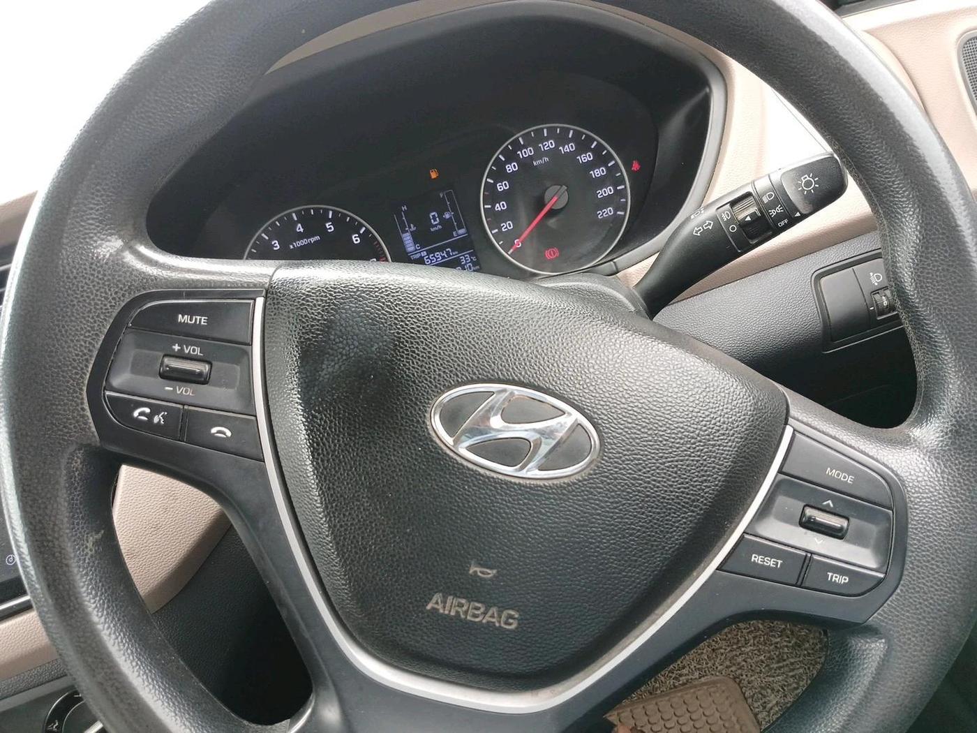 2019 Hyundai Elite i20 SPORTZ PLUS 1.2, Petrol, Manual, 95,010 km, interior