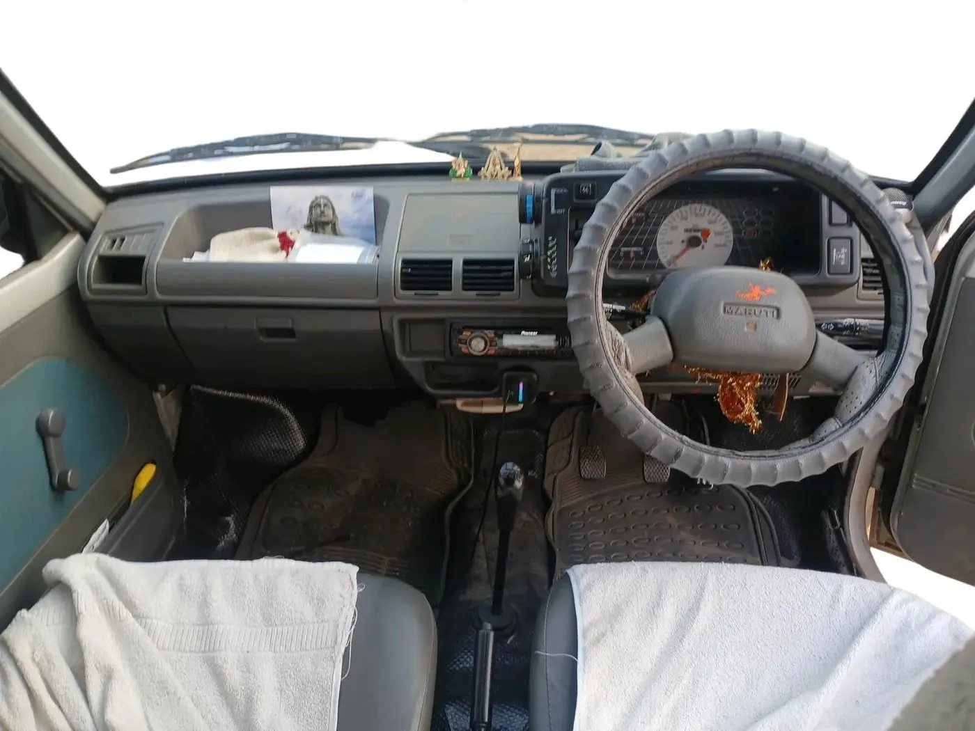 2011 Maruti 800 DUO AC LPG, Petrol, Manual, 91,417 km, interior
