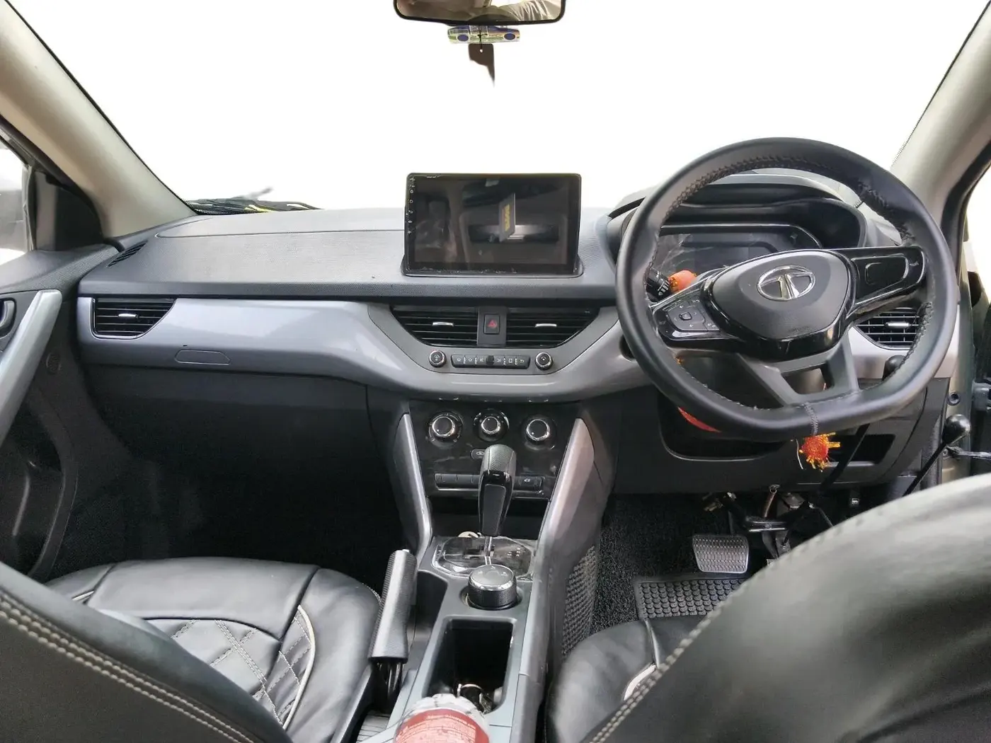 2021 Tata NEXON XMA SUNROOF PETROL, Petrol, Automatic, 40,064 km, interior