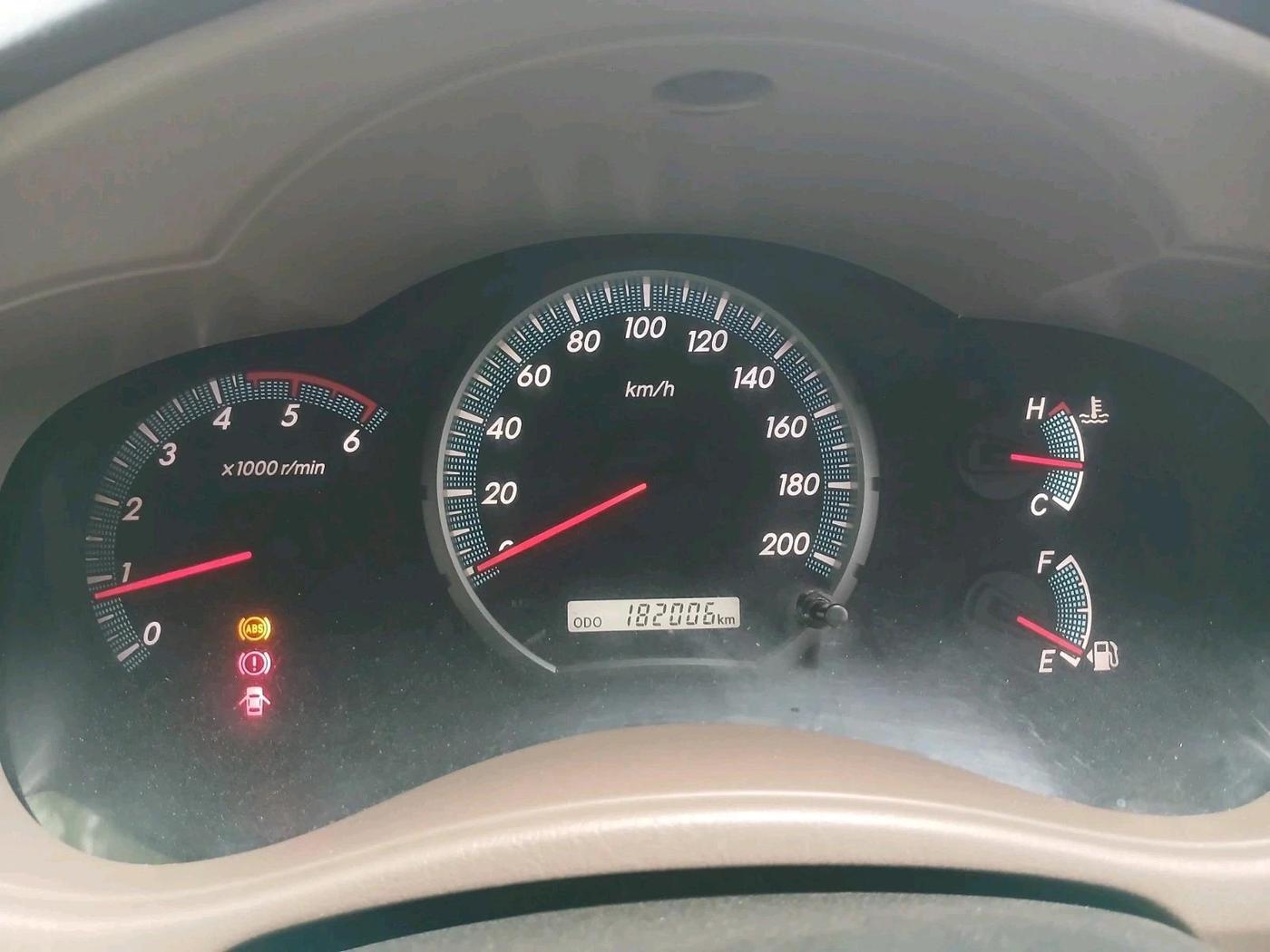 2015 Toyota Innova 2.5 ZX 7 STR, Diesel, Manual, 1,82,007 km, interior