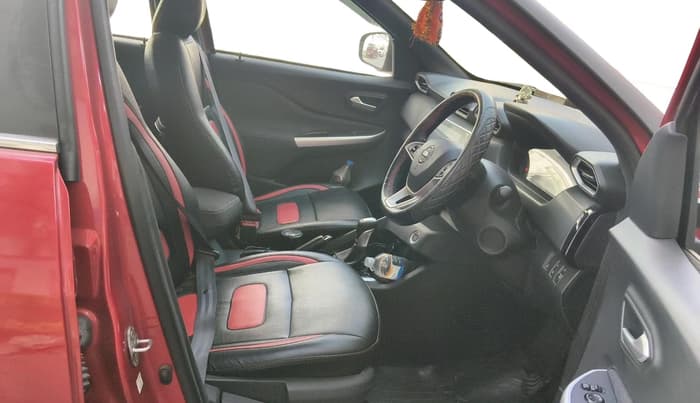 2021 Nissan MAGNITE XV PREMIUM TURBO (O) CVT, Petrol, Automatic, 25,975 km, interior