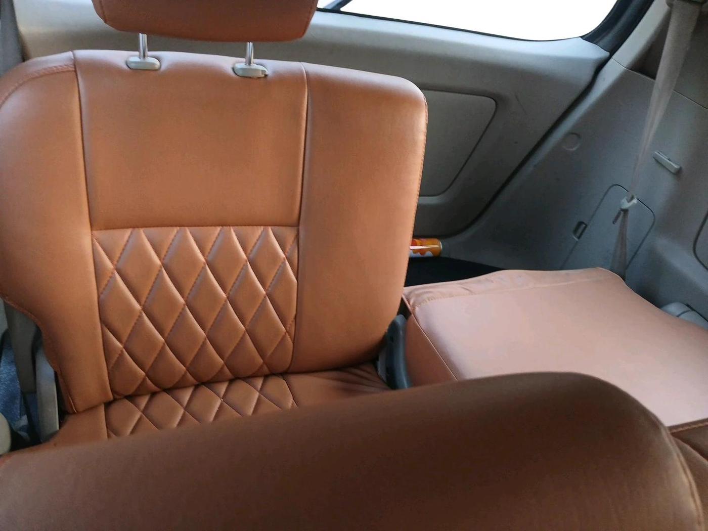 2014 Toyota Innova 2.5 VX 8 STR, Diesel, Manual, 2,76,627 km, interior