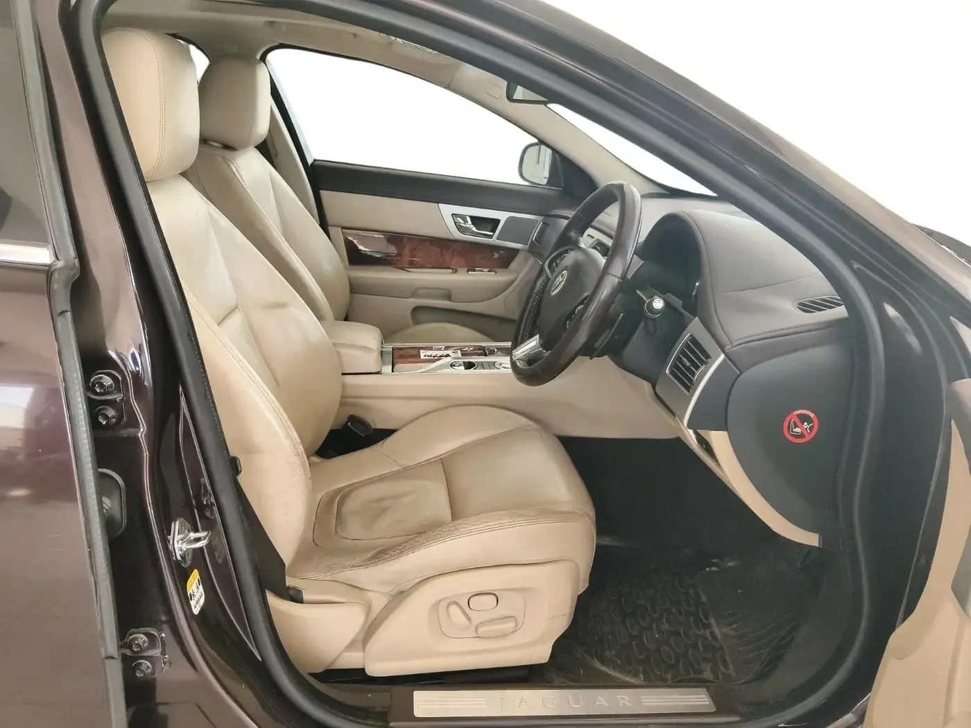 2012 Jaguar XF 3.0 DIESEL, Diesel, Automatic, 1,02,395 km, interior