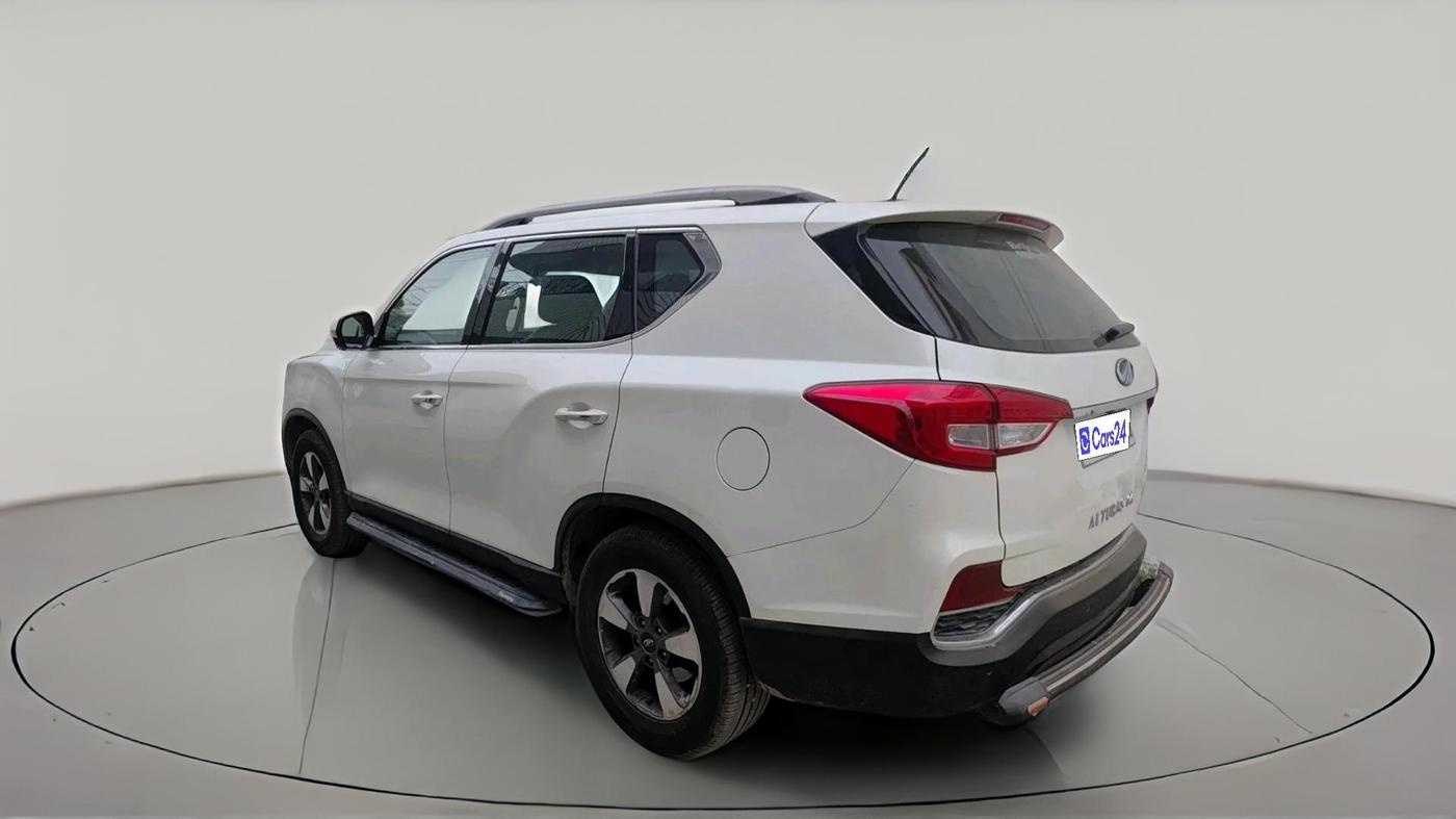 2020 Mahindra ALTURAS G4 4WD AT, Diesel, Automatic, 80,011 km, exterior