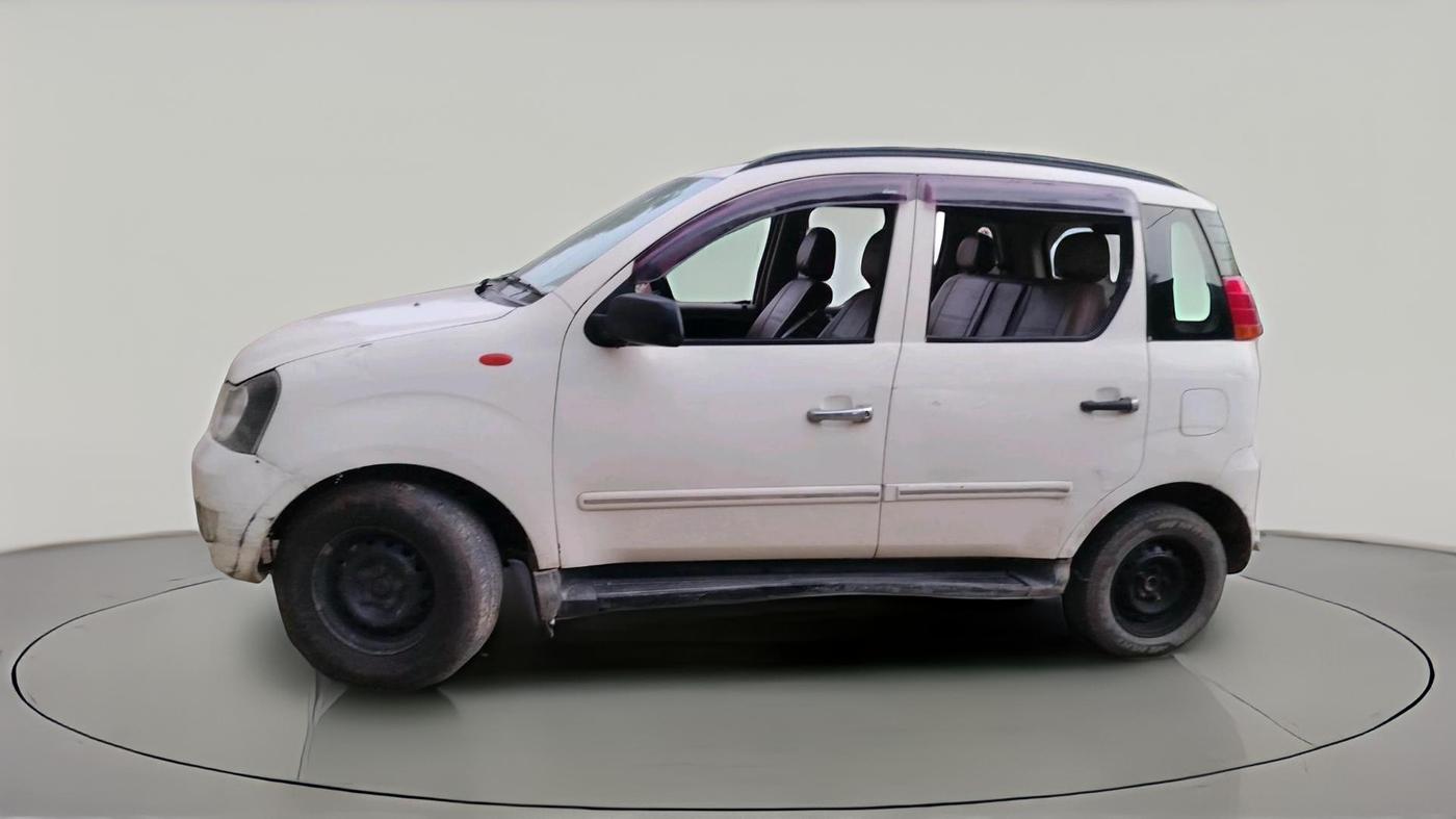 2013 Mahindra Quanto C6, Diesel, Manual, 1,39,865 km, exterior