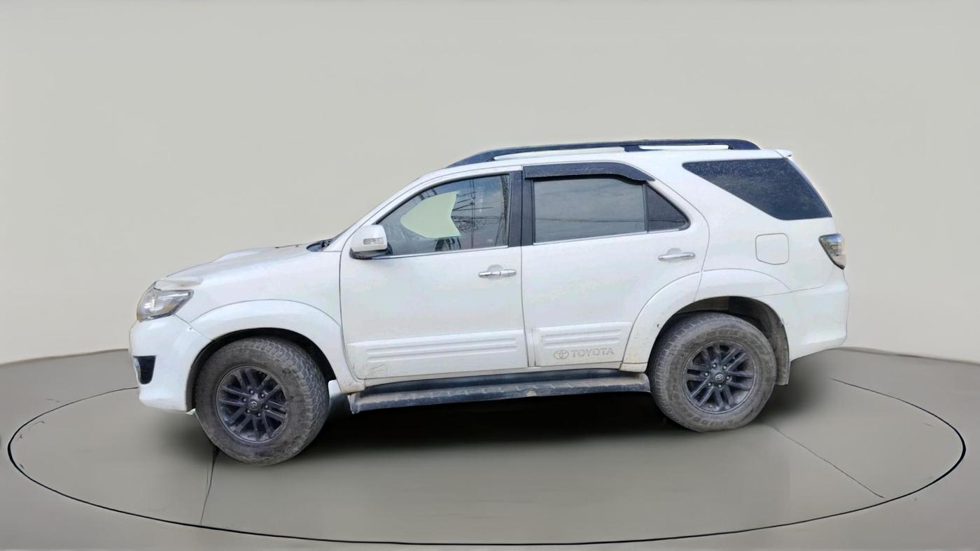 2016 Toyota Fortuner 3.0 4X2 MT, Diesel, Manual, 1,43,683 km, exterior