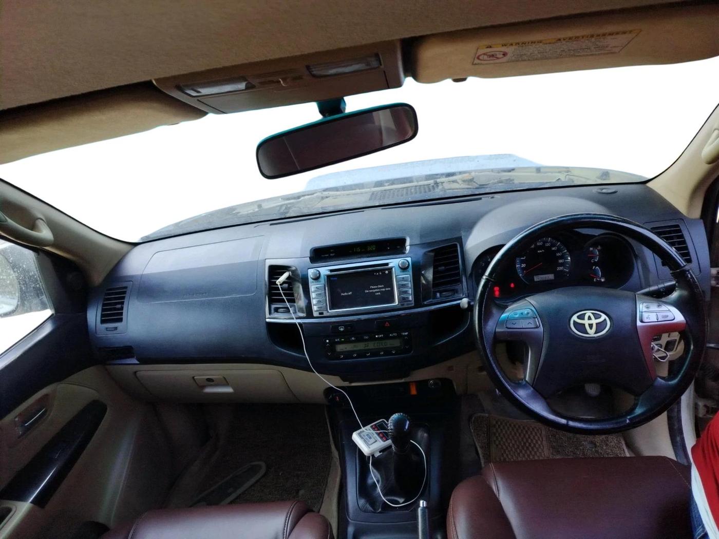 2016 Toyota Fortuner 3.0 4X2 MT, Diesel, Manual, 1,43,683 km, interior