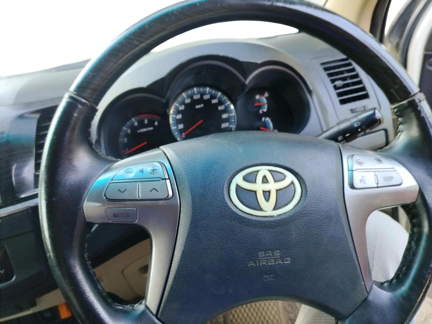 2016 Toyota Fortuner 3.0 4X2 MT, Diesel, Manual, 1,43,683 km, interior