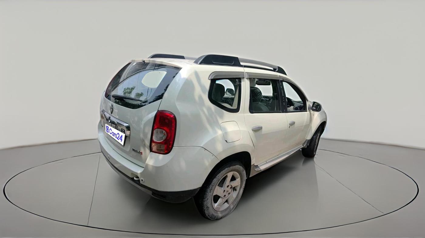 2015 Renault Duster 110 PS RXZ DIESEL, Diesel, Manual, 1,03,504 km, exterior