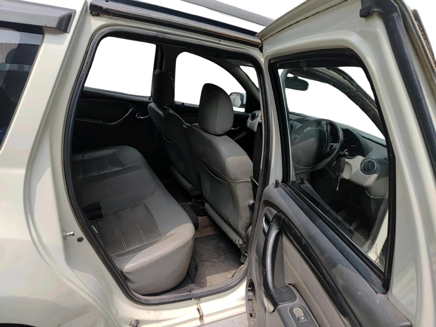 2015 Renault Duster 110 PS RXZ DIESEL, Diesel, Manual, 1,03,504 km, interior