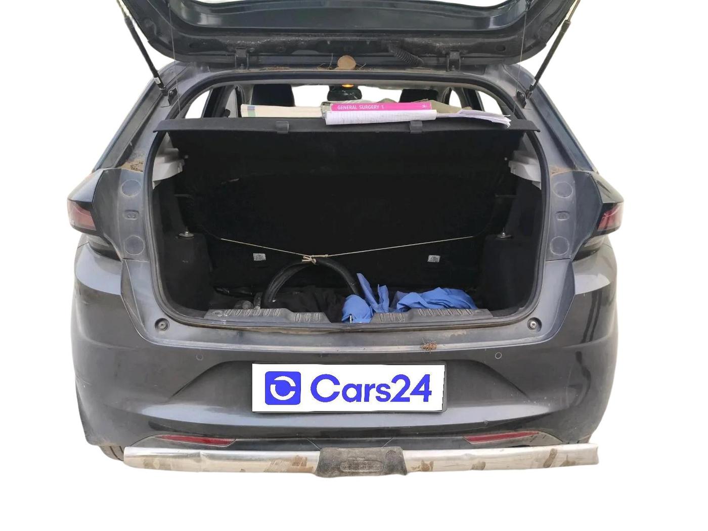 2020 Tata ALTROZ XT PETROL, Petrol, Manual, 75,918 km, exterior