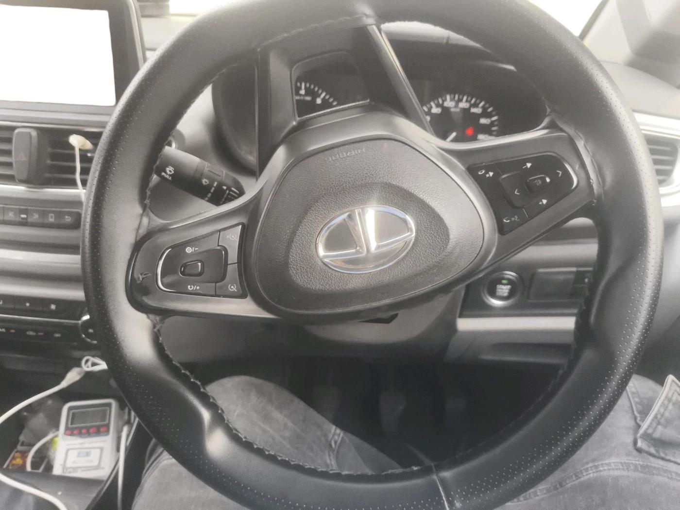 2020 Tata ALTROZ XT PETROL, Petrol, Manual, 75,918 km, interior