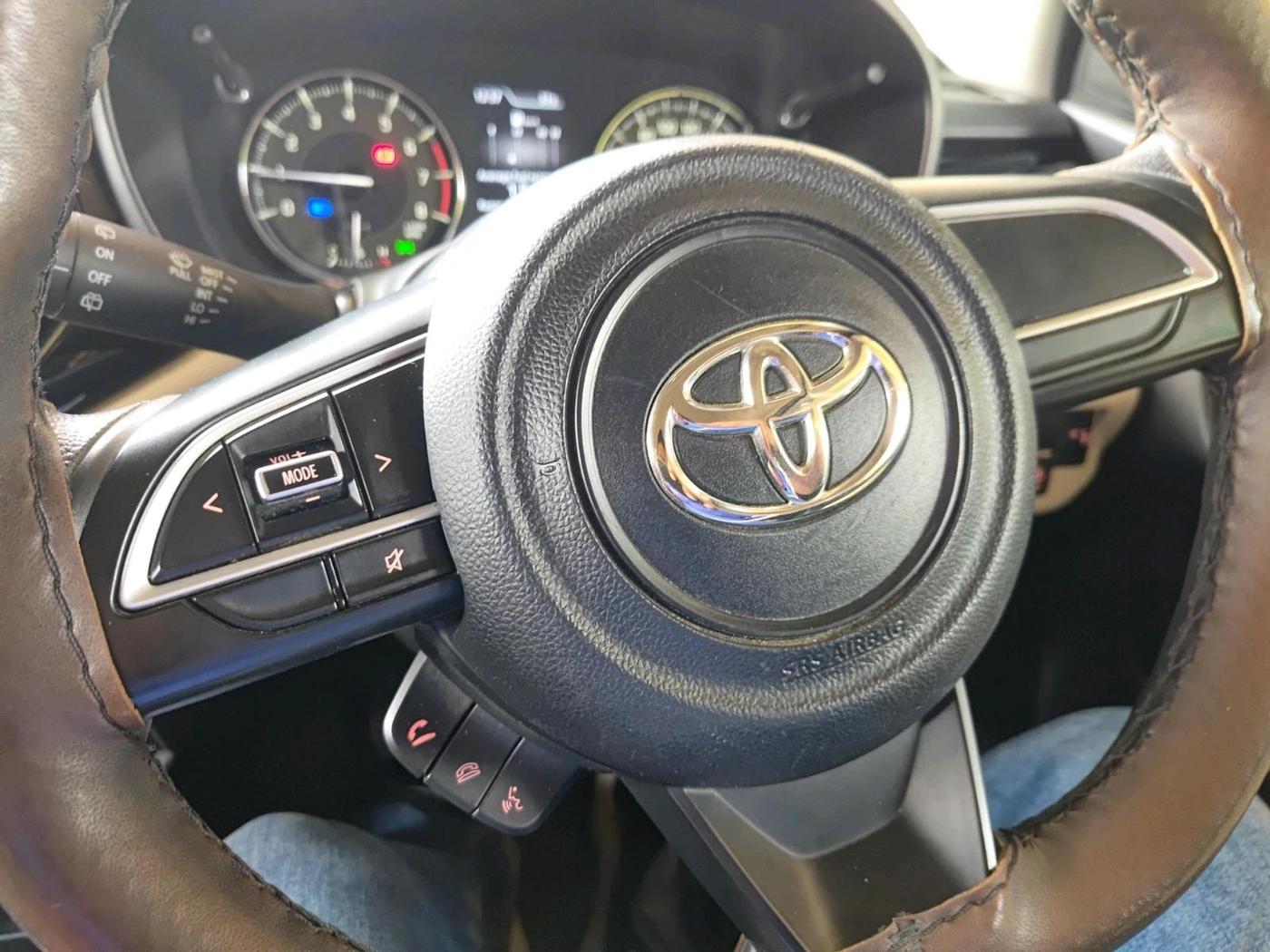 2024 Toyota Glanza G, Petrol, Manual, 15,071 km, interior