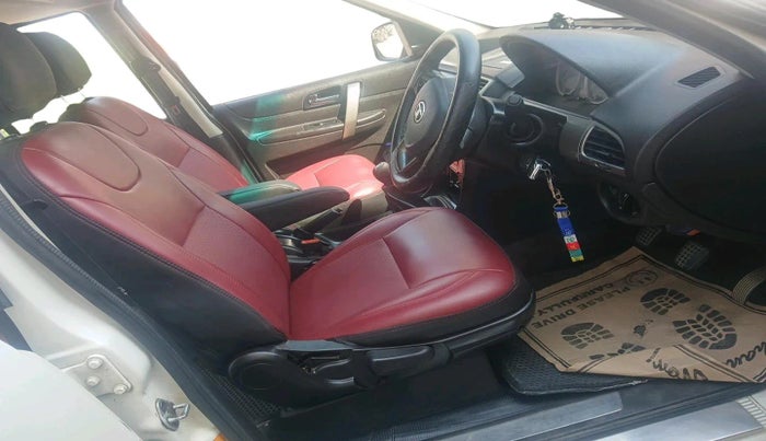 2016 Tata Safari Storme 2.2 EX 4X2, Diesel, Manual, 1,29,557 km, interior