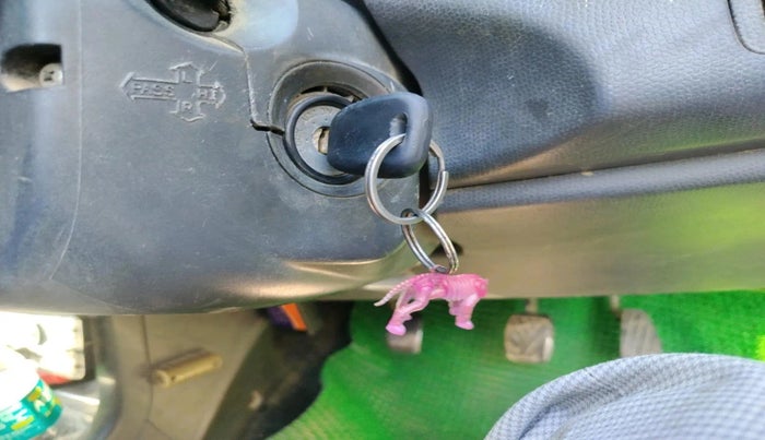 2010 Maruti Swift VDI, Diesel, Manual, 2,15,356 km, interior