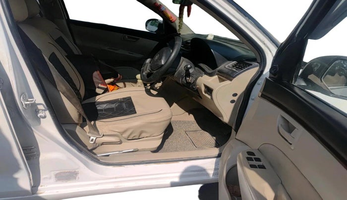 2016 Maruti Swift Dzire LXI, CNG, Manual, 96,818 km, interior