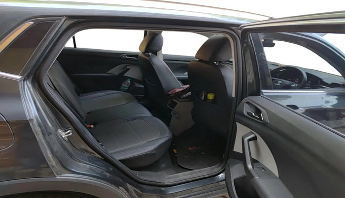 2023 Skoda KUSHAQ STYLE 1.0L TSI MT, Petrol, Manual, 15,039 km, interior