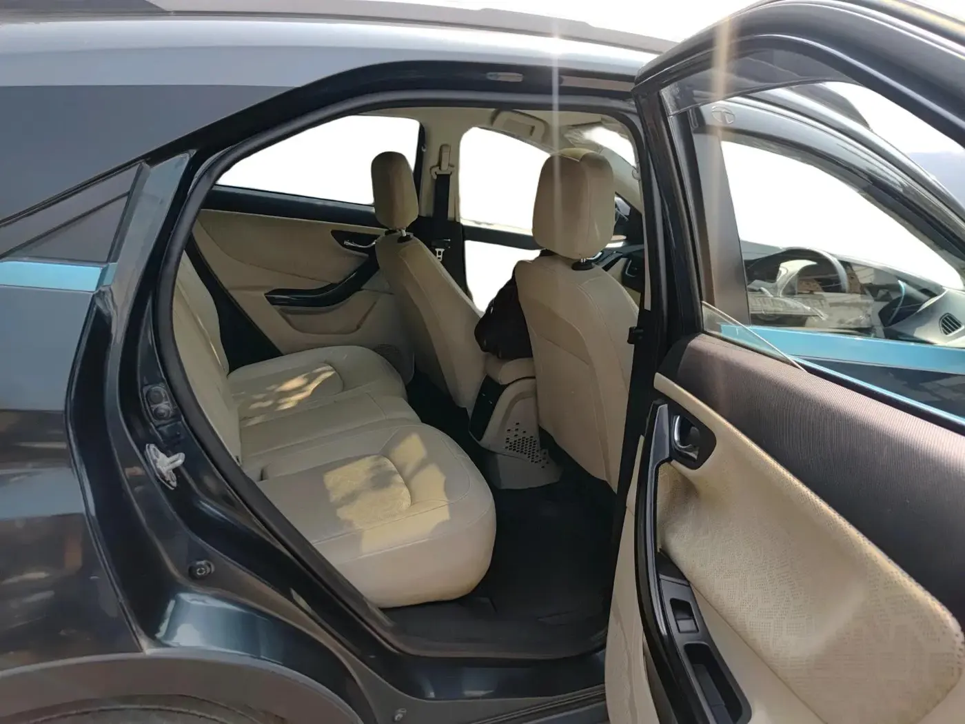 2022 Tata NEXON EV XZ PLUS LUX, Electric, Automatic, 33,557 km, interior