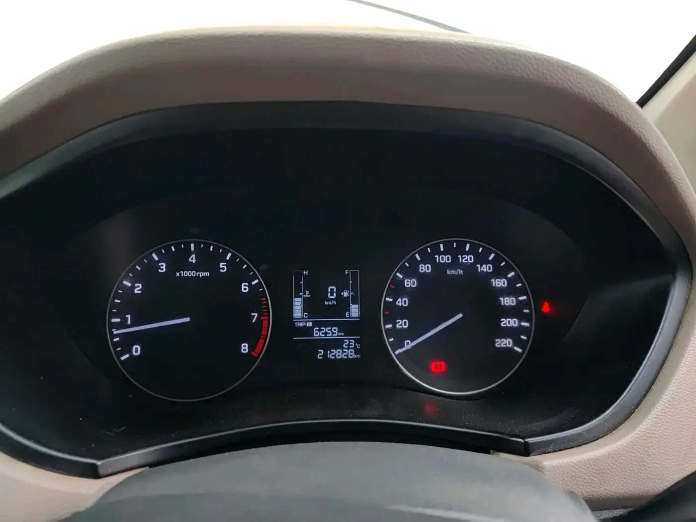 2017 Hyundai Elite i20 SPORTZ 1.2, Petrol, Manual, 2,12,828 km, interior