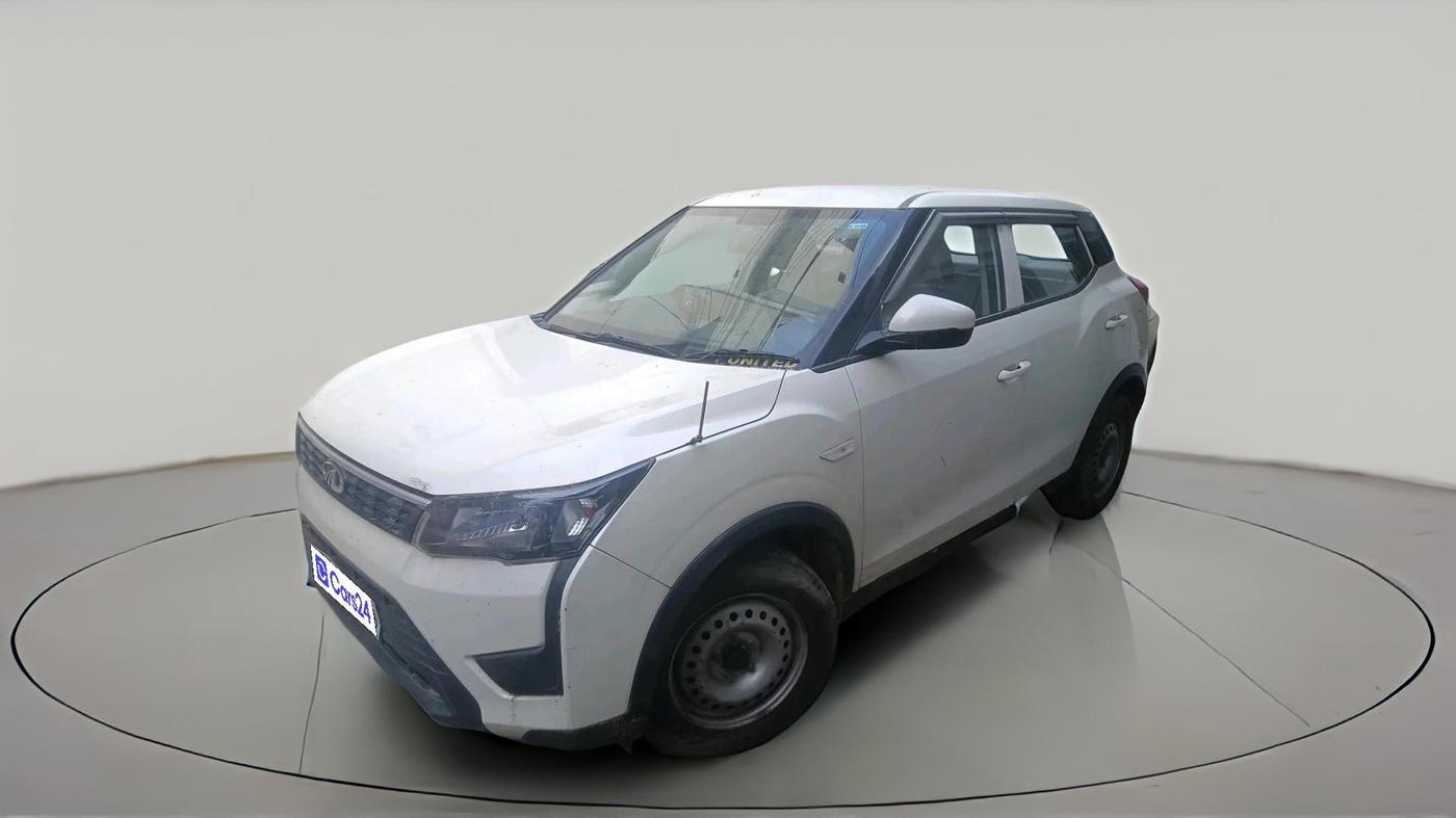 2020 Mahindra XUV300 W4 1.5 DIESEL, Diesel, Manual, 21,898 km, exterior