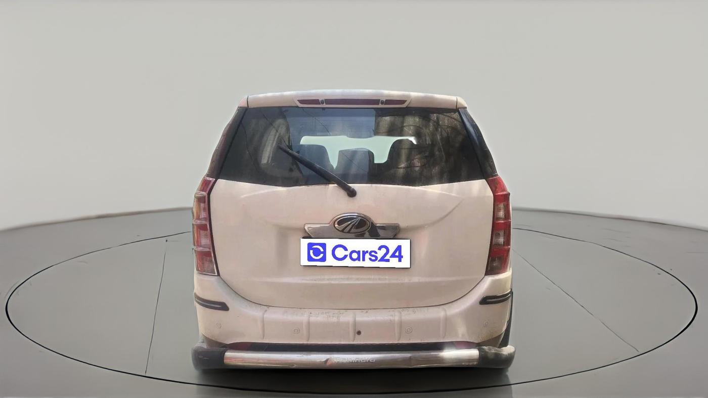2014 Mahindra XUV500 W8, Diesel, Manual, 1,07,457 km, exterior