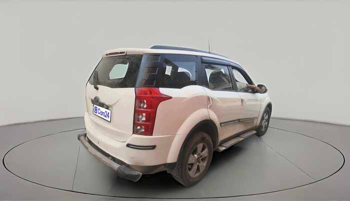 2014 Mahindra XUV500 W8, Diesel, Manual, 1,07,457 km, exterior