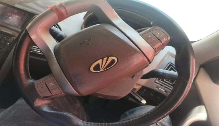 2014 Mahindra XUV500 W8, Diesel, Manual, 1,07,457 km, interior