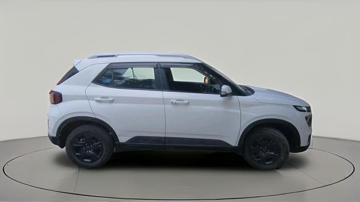 2024 Hyundai VENUE SX 1.2 PETROL, Petrol, Manual, 31,798 km, exterior
