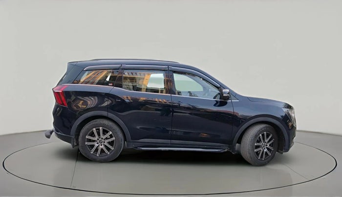 2021 Mahindra XUV700 AX 7 LUXURY P AT 7 STR, Petrol, Automatic, 25,000 km, exterior