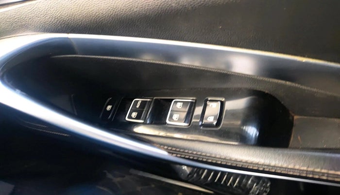 2020 MG HECTOR SHARP 2.0 DIESEL, Diesel, Manual, 1,07,090 km, interior