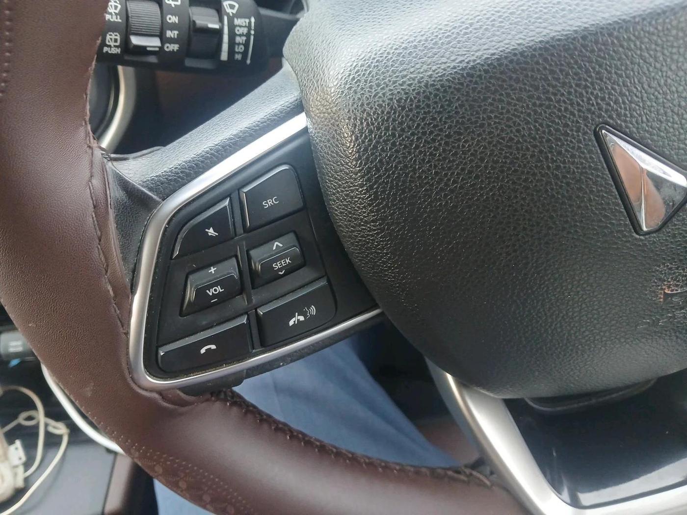 2023 Mahindra SCORPIO-N Z6 DIESEL MT 2WD 7 STR, Diesel, Manual, 31,773 km, interior