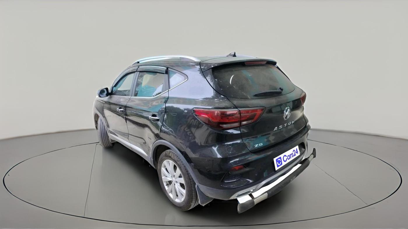 2024 MG ASTOR Select 1.5 MT, Petrol, Manual, 15,671 km, exterior