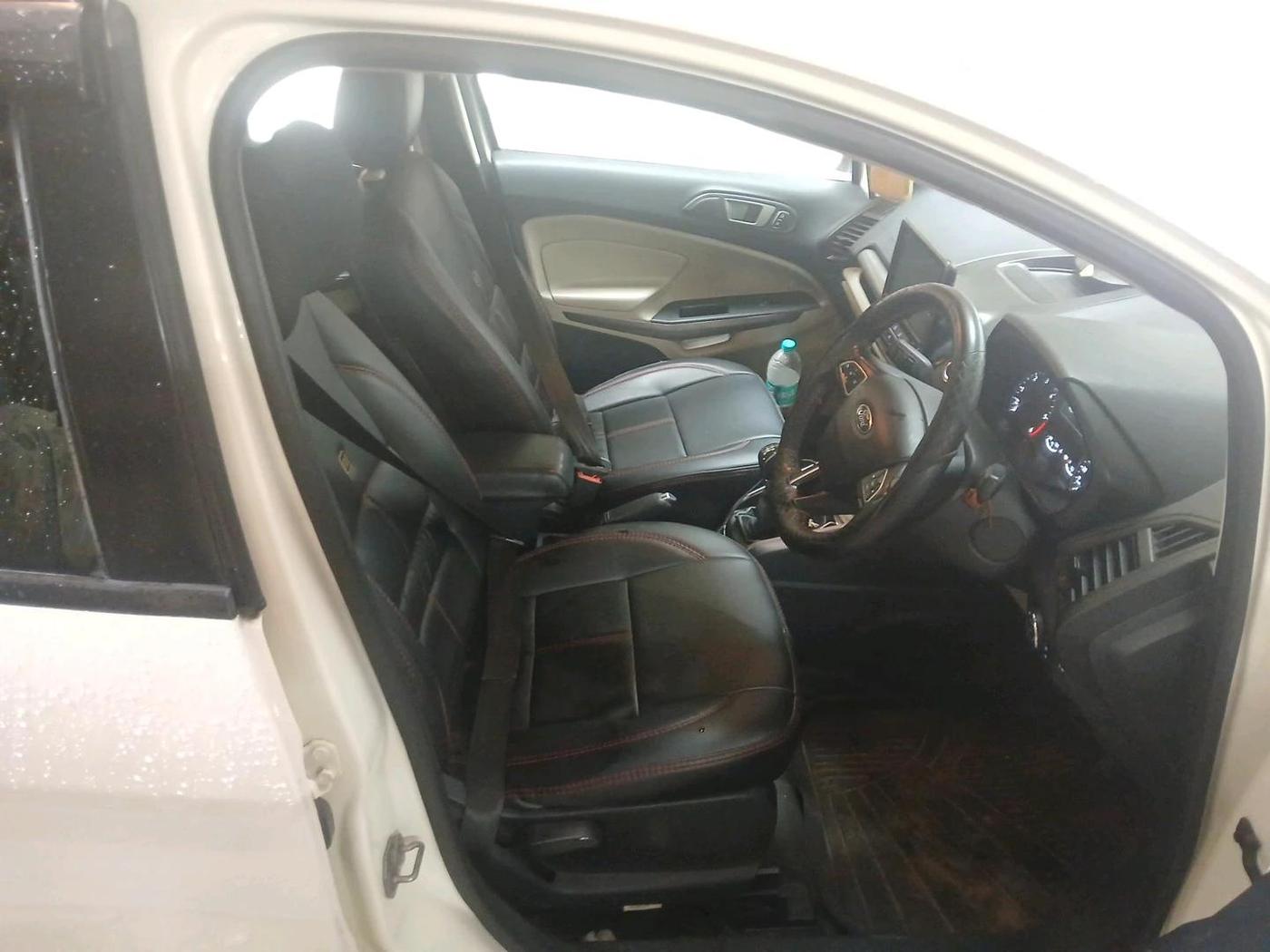 2019 Ford Ecosport TITANIUM 1.5L DIESEL, Diesel, Manual, 1,41,161 km, interior