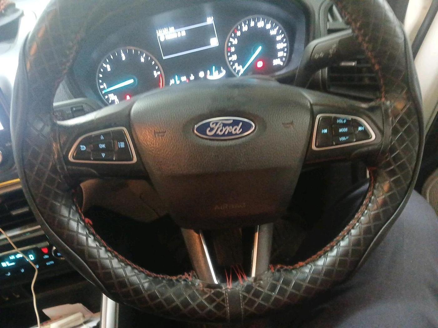 2019 Ford Ecosport TITANIUM 1.5L DIESEL, Diesel, Manual, 1,41,161 km, interior