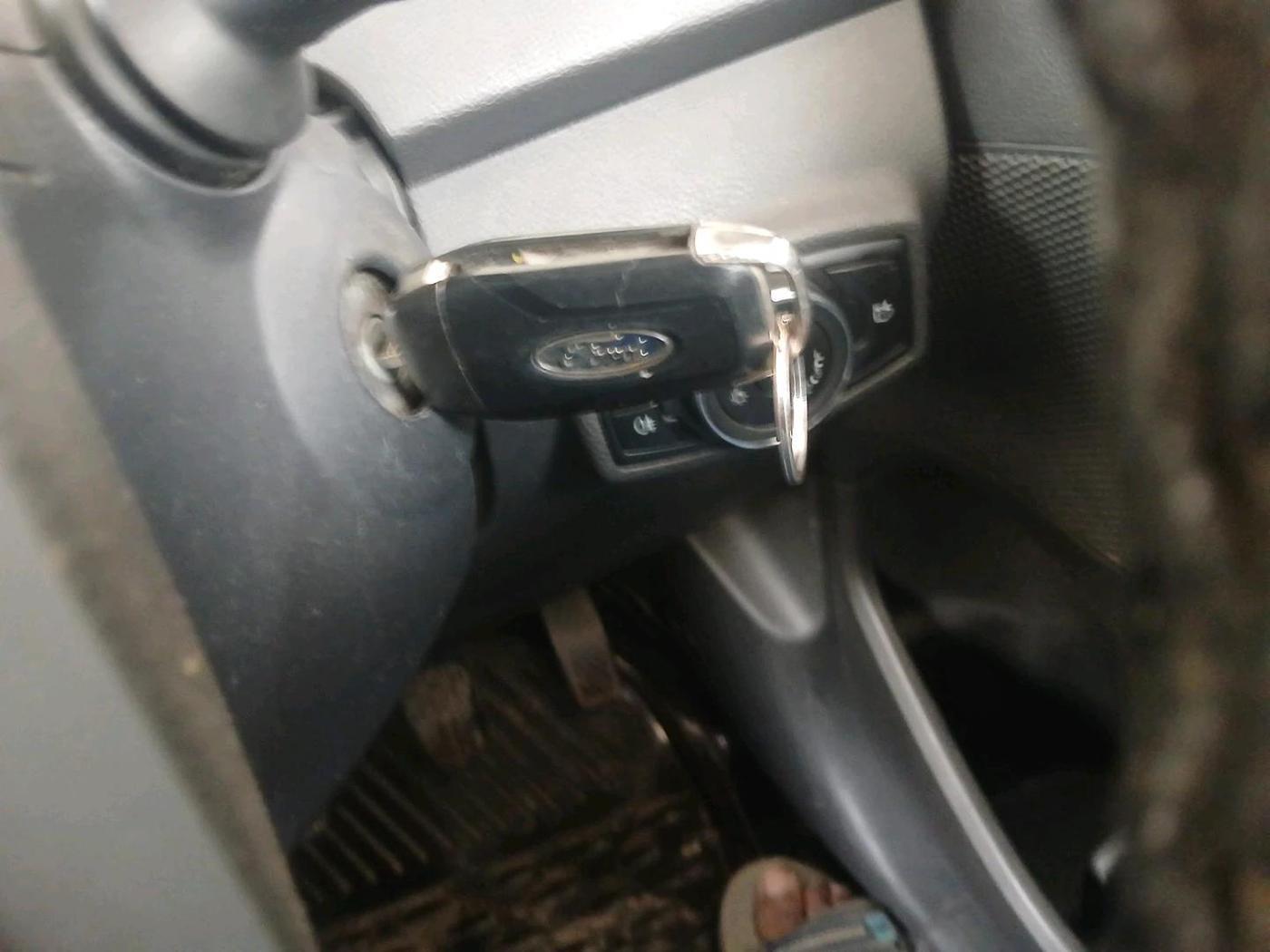 2015 Ford New Figo TREND 1.2 PETROL, Petrol, Manual, 52,498 km, interior