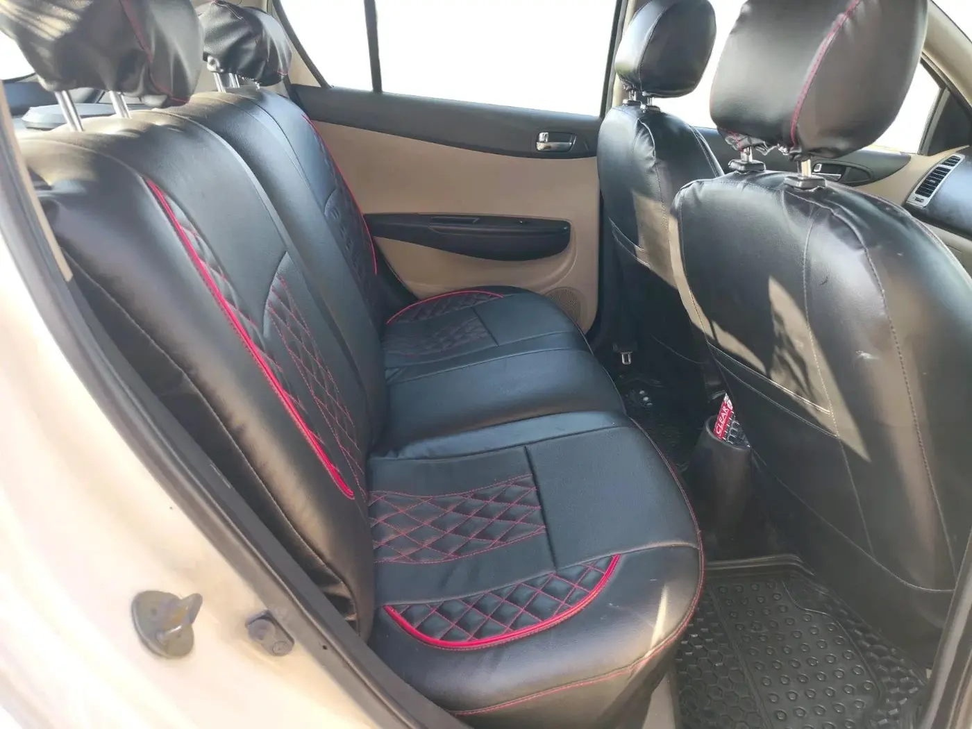2013 Hyundai i20 SPORTZ 1.4 CRDI, Diesel, Manual, 1,26,000 km, interior