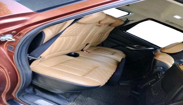 2018 Mahindra XUV500 W11 AT, Diesel, Automatic, 58,391 km, interior