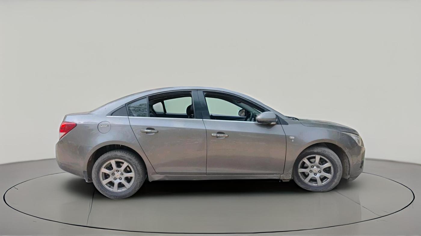 2011 Chevrolet Cruze LTZ, Diesel, Manual, 55,000 km, exterior