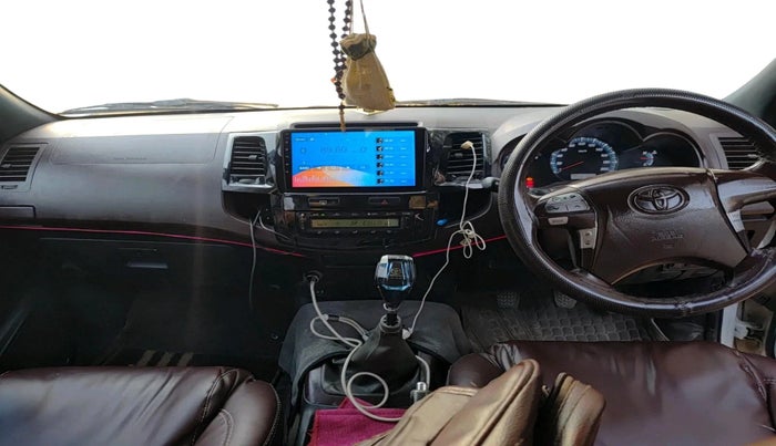 2012 Toyota Fortuner 3.0 4X2 MT, Diesel, Manual, 1,50,610 km, interior