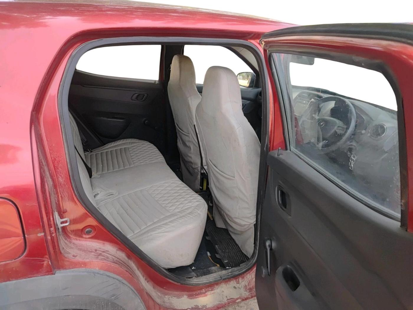 2017 Renault Kwid RXT 0.8, Petrol, Manual, 39,739 km, interior