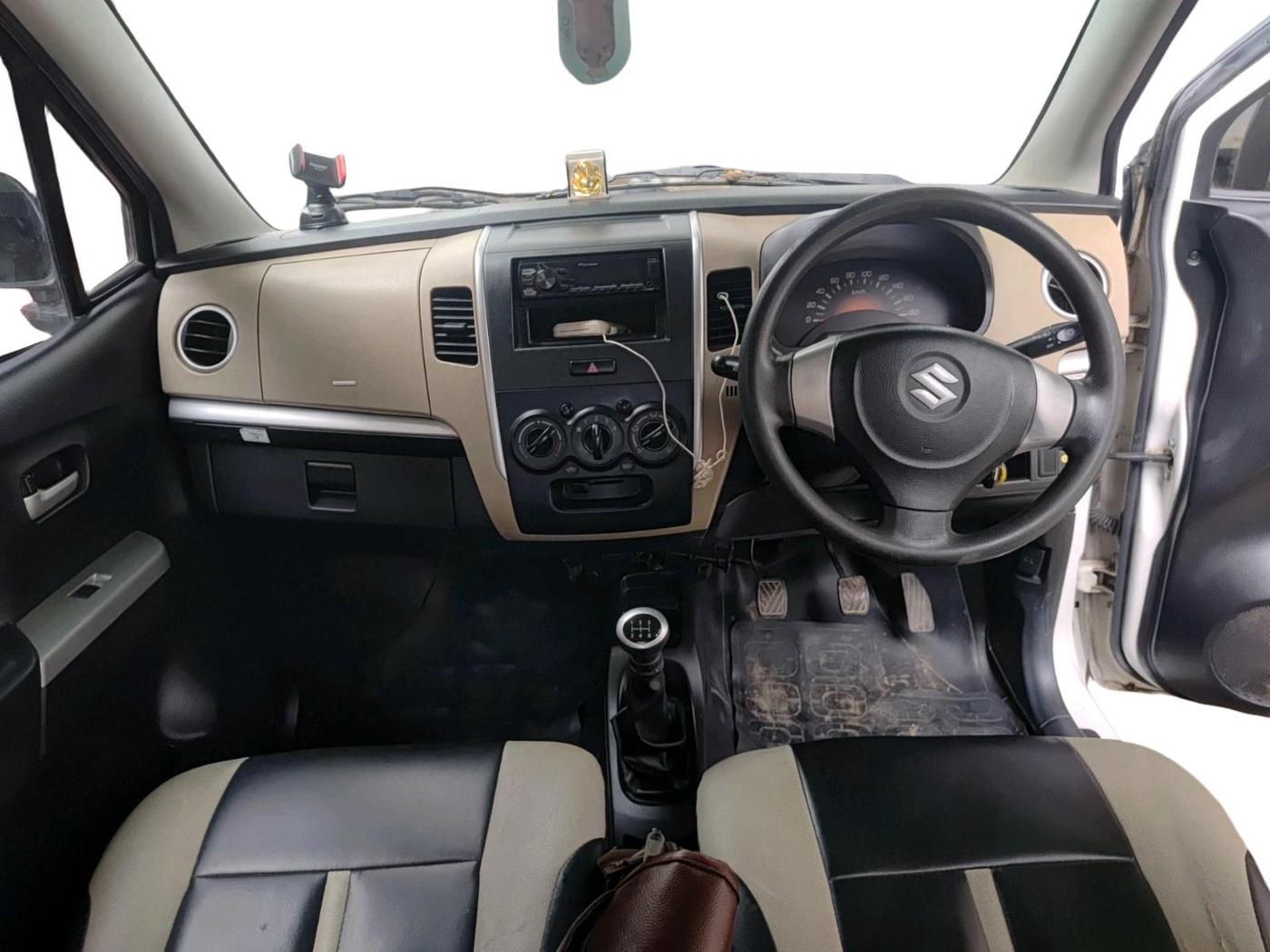 2018 Maruti Wagon R 1.0 LXI CNG, CNG, Manual, 72,176 km, interior