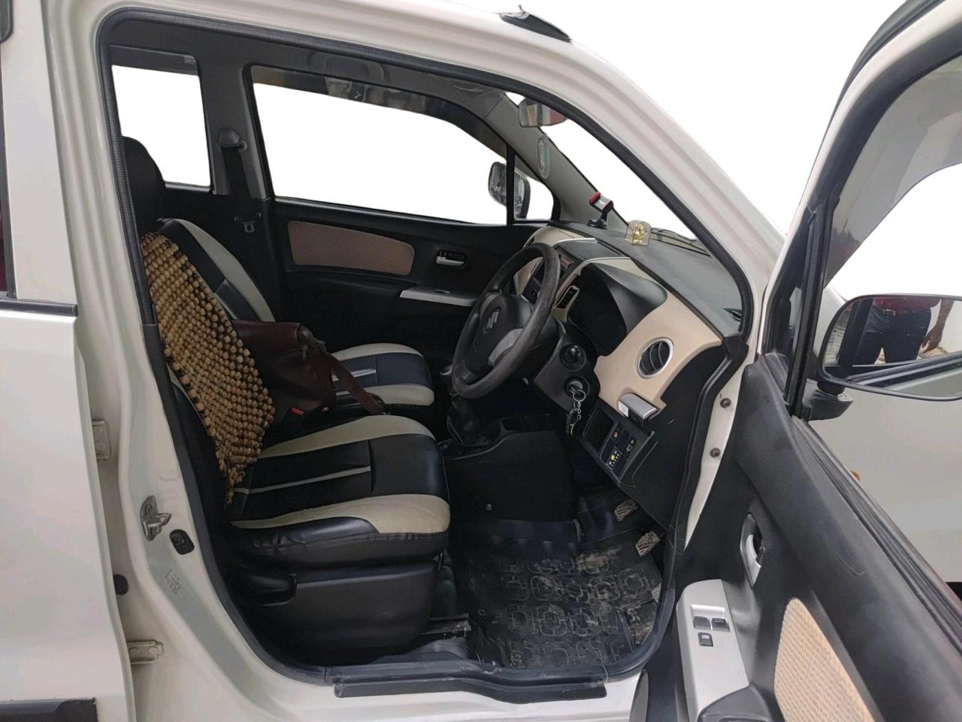 2018 Maruti Wagon R 1.0 LXI CNG, CNG, Manual, 72,176 km, interior