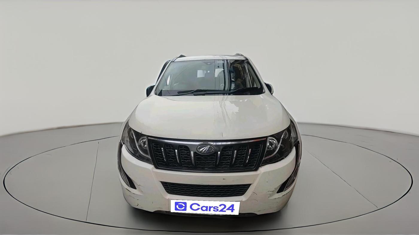 2016 Mahindra XUV500 W8, Diesel, Manual, 92,029 km, exterior
