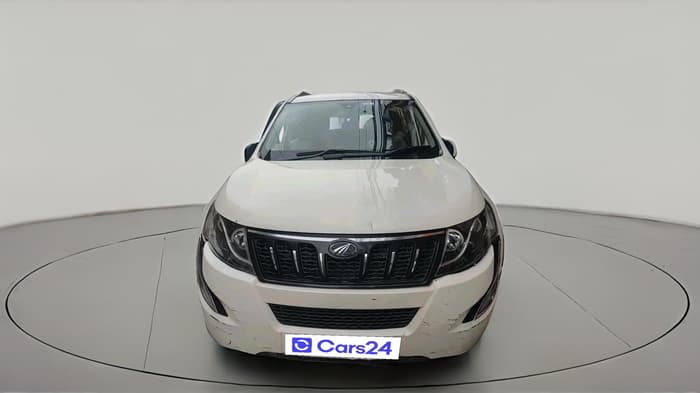 2016 Mahindra XUV500 W8, Diesel, Manual, 92,029 km, exterior