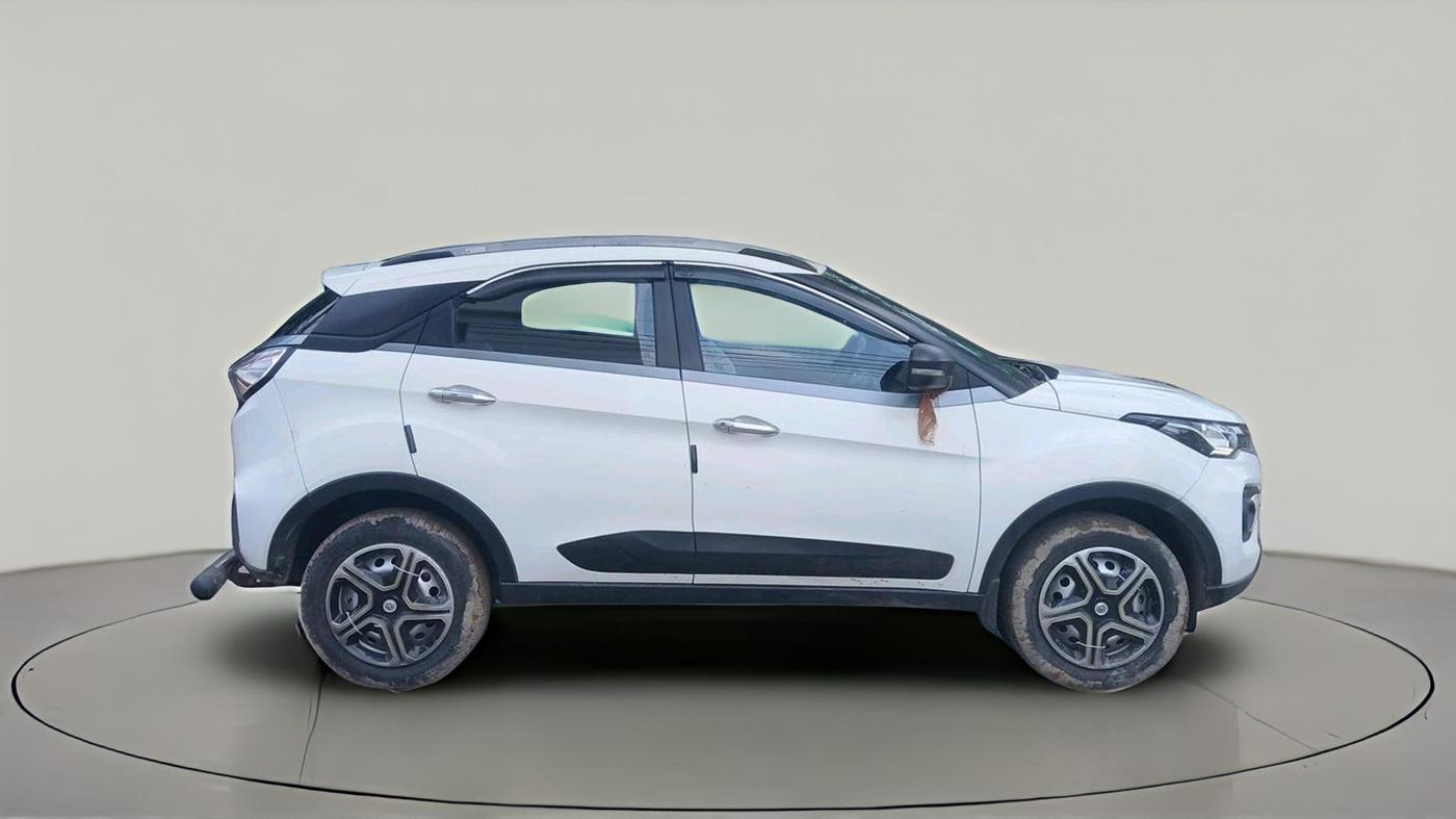 2021 Tata NEXON XE PETROL, Petrol, Manual, 31,294 km, exterior