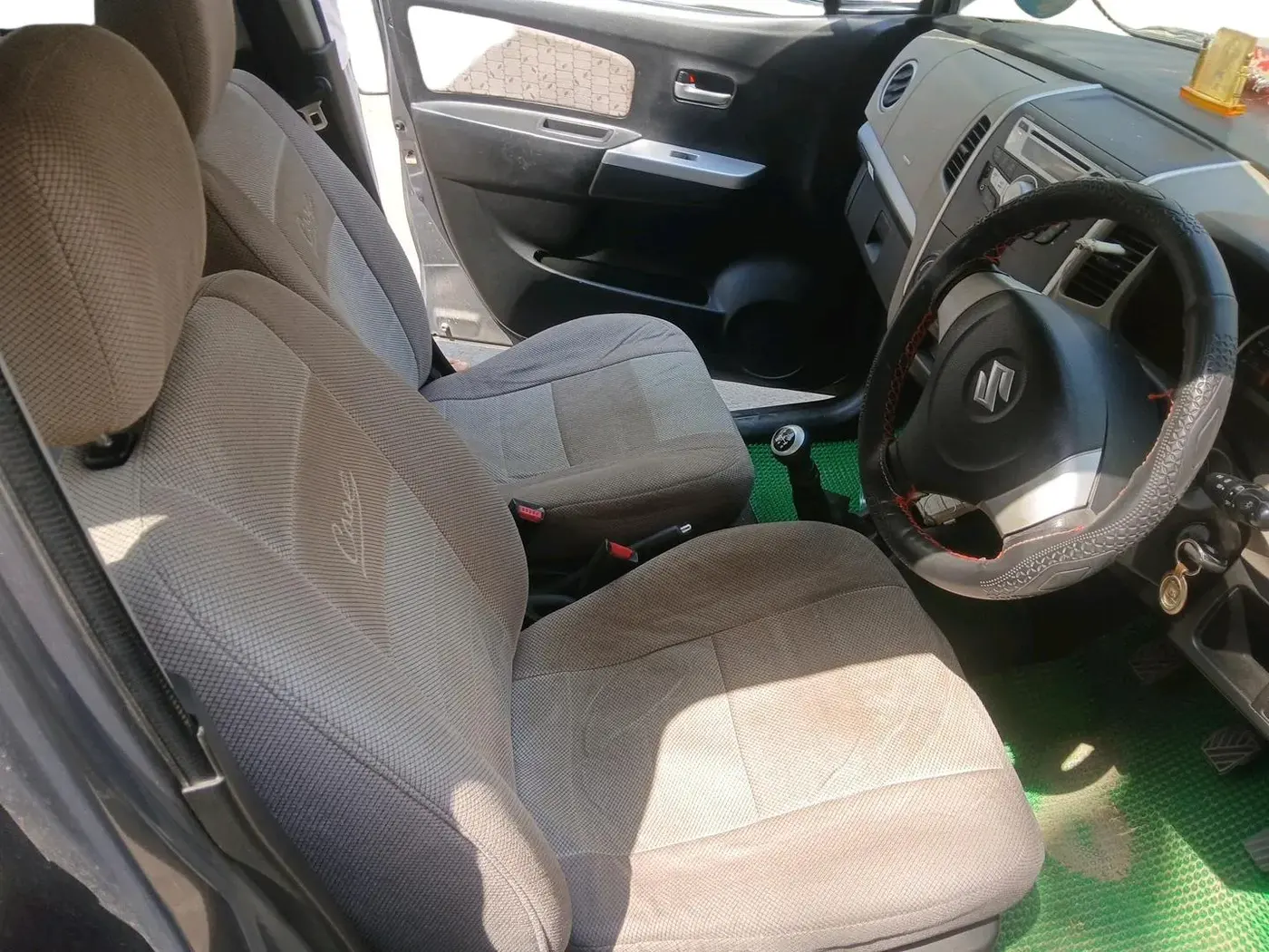 2015 Maruti Wagon R 1.0 VXI, Petrol, Manual, 51,357 km, interior