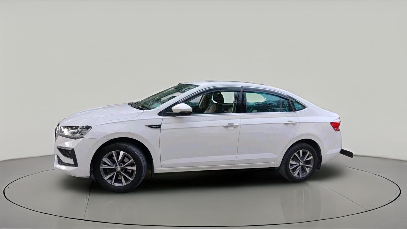 2022 Skoda SLAVIA STYLE 1.5L TSI MT, Petrol, Manual, 65,939 km, exterior
